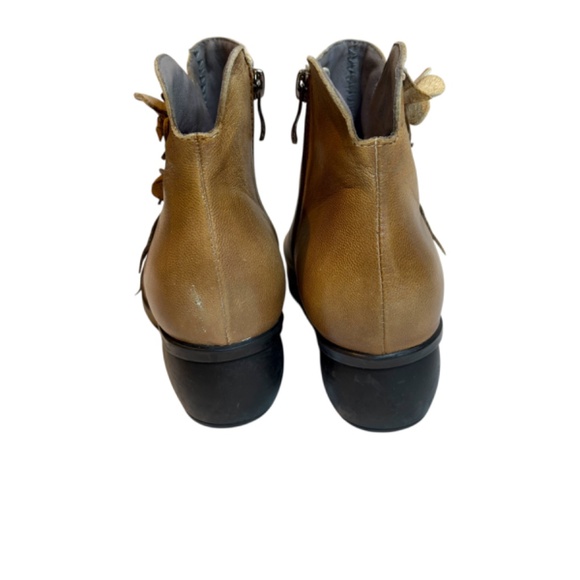 Socofy Handmade Leather Booties - Picture 8 of 11